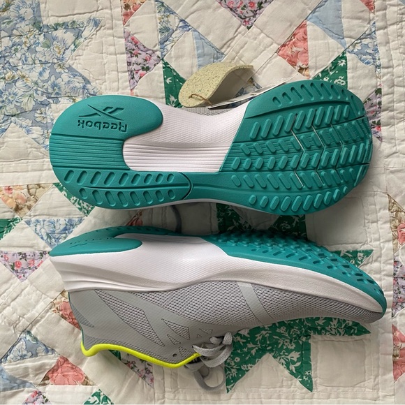 NWT Grey and green Reebok runner 5.0 running shoes 8.5 Women’s #running - Picture 6 of 6